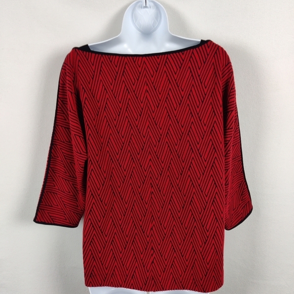 Chico's Red & Black Chevron Pattern 3/4 Sleeve Top - Picture 2 of 10